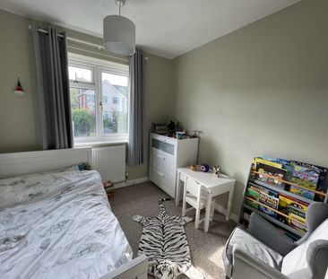Spacious 3 Bed Semi in Rural Essex Village - Photo 4
