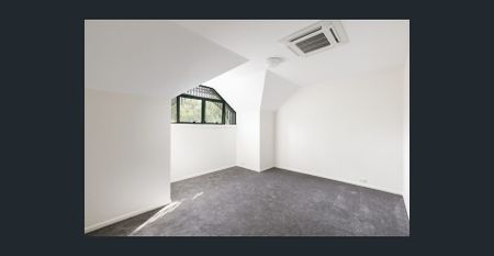 Unfurnished, pets considered on application - Photo 2