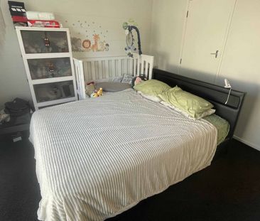 Easy-care & Great location! 2 Bed 1 Bath | Mt Wellington - Photo 3