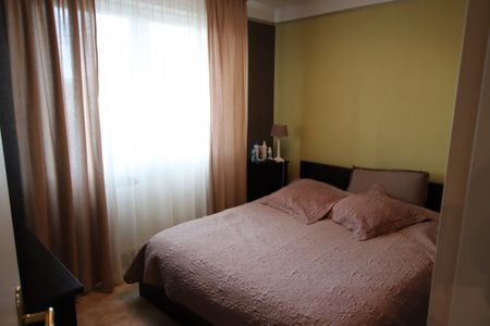 MAISON - 88.5 m2 - 5 pièces rue GalliÃ¨ni à SARREGUEMINES 57200 - Photo 4