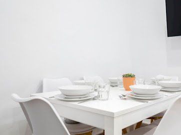 Luminous double room in Valencia street, Barcelona city centre - Photo 3