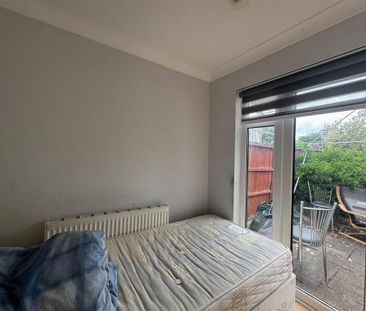 3 bedroom house to rent - Photo 3