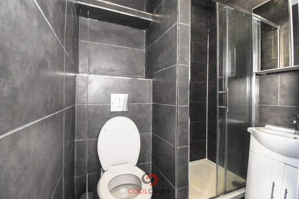 Kensington Gardens Square, Bayswater, W2 - Photo 1