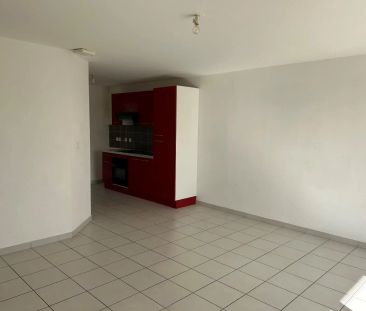 Appartement à louer 5 pièces 94m² - Photo 2