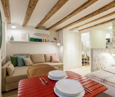 Estudio de alquiler en Barri Gòtic - Photo 6