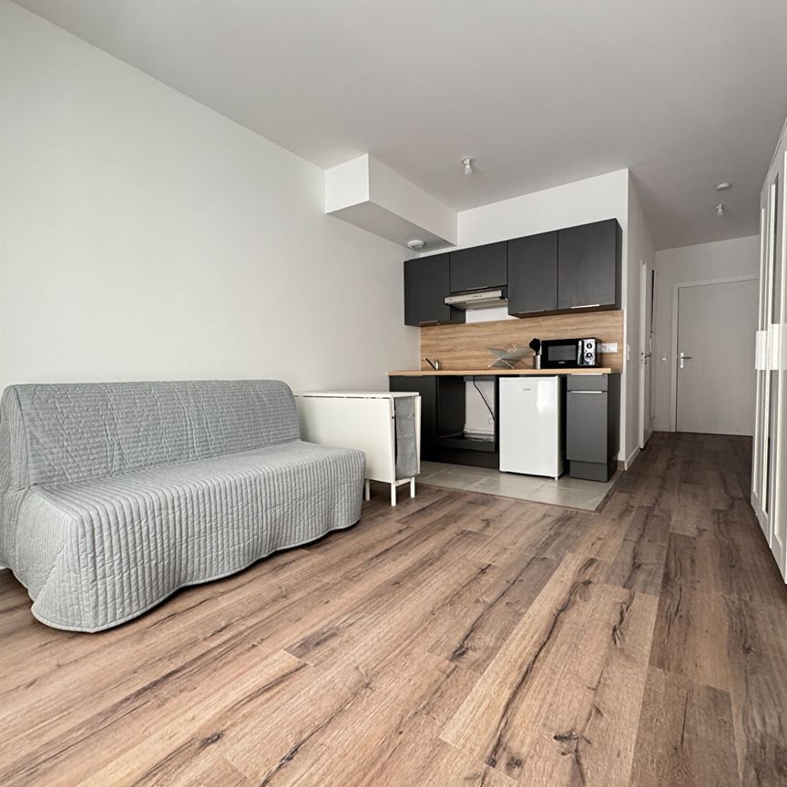 Studio meublé avec terrasse - Photo 1