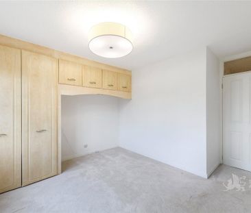 4 bedroom semi-detached house to rent - Photo 4