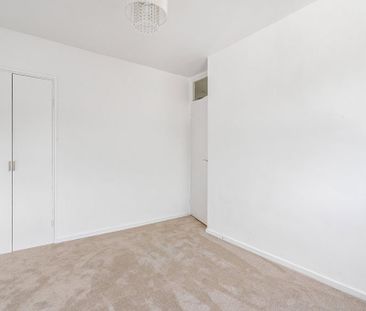 2 bedroom maisonette to rent - Photo 5