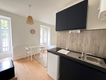 Location Appartement 1 pièce 16m² ORLEANS 45000 - Photo 4