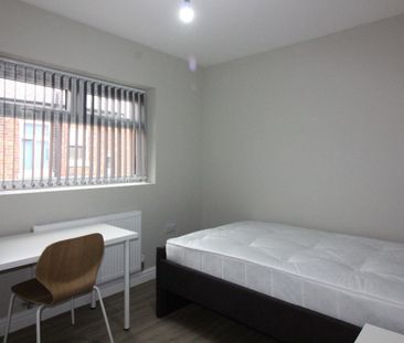 Flat 2 Eldon Street, Preston - Photo 6