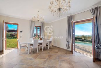 Via Murli, Pietrasanta, Tuscany 54038