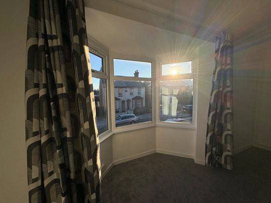 Holly Road, Aldershot, Hampshire, GU12 - Photo 1