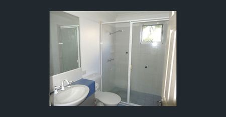 Funky Open Planned Studio - Photo 4