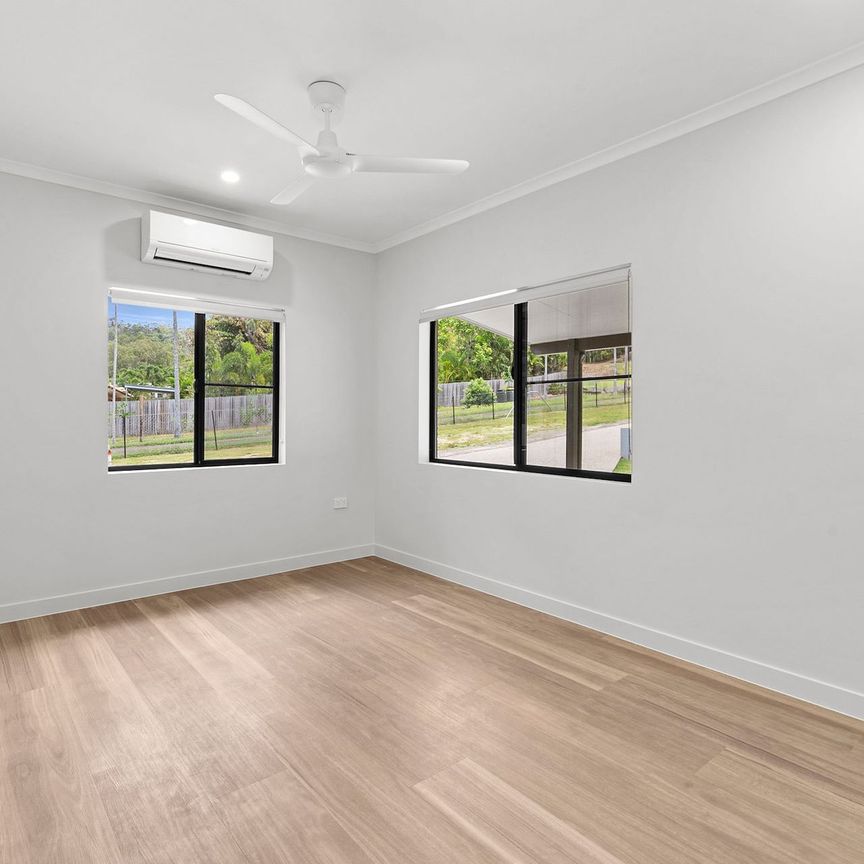 17-19 Alexandra Street, Clifton Beach. - Photo 1