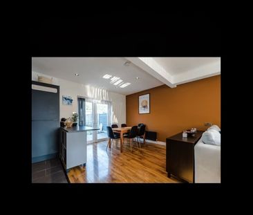 3 Bed Semi-Detached House, Gorse Crescent, M32 - Photo 3