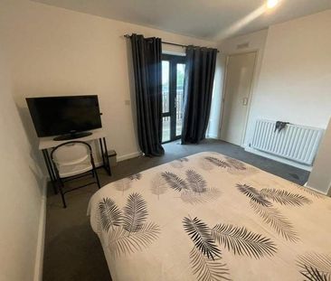 Room in a Shared Flat, Kwesi Mews, SE27 - Photo 4