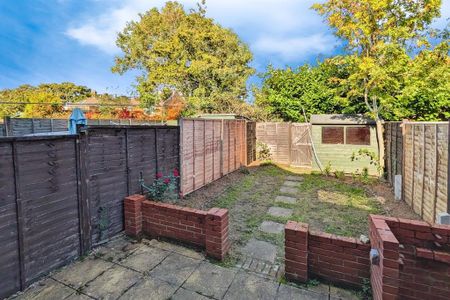 2 bedroom house to rent - Photo 2