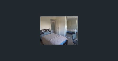 Partly Furnished Ground Floor Apartment in the Heart of Newmarket - Photo 4