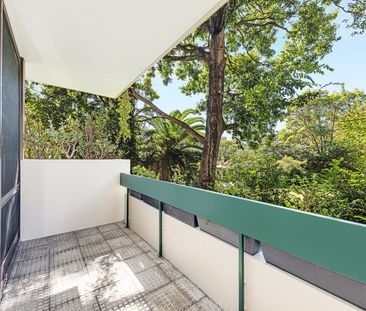 Modern Two-Bedroom in Heart of Wollstonecraft - Photo 5