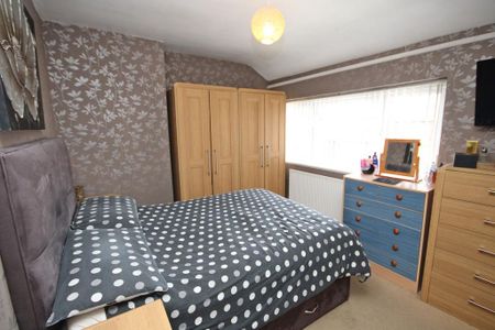 2 bedroom terraced house to rent - Photo 3