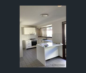 Well appointed home in convenient location - Photo 4