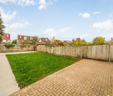 Heathfield North, Twickenham, TW2 - Photo 3