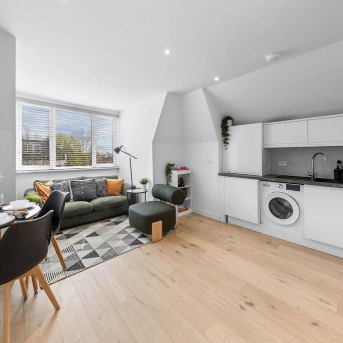2 bedroom flat to rent - Photo 1