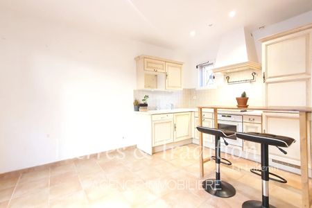 Roussillon, petite maison T2 à louer avec garage dans une charmante résidence - Photo 3