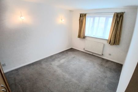 Burghley Close - Photo 5