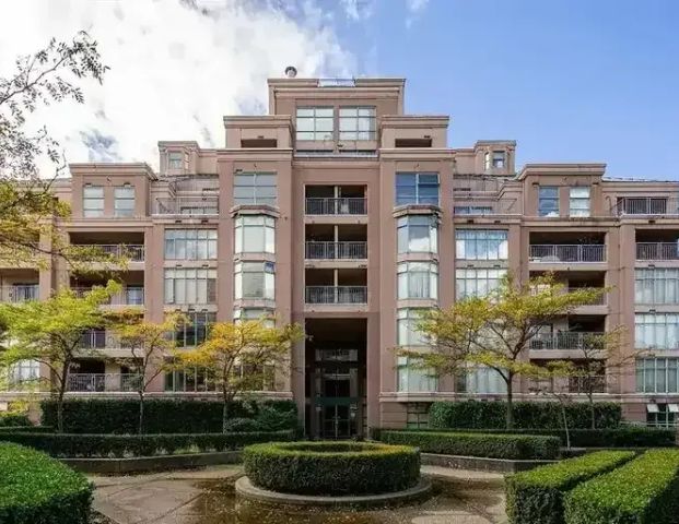 Beautiful Fully Renovated 2 Bedroom Condo In Vancouver! | 2468 East Broadway, Vancouver - Photo 1