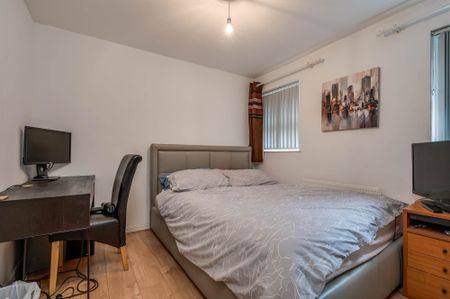 57B College Park Avenue, BELFAST, BT7 1LR - Photo 5