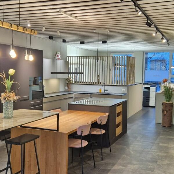 Stadtwohnung mit Charme im Zentrum von Wil - Photo 1