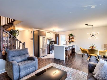 Maison à étages - 971 Rue des Chenilles - Photo 3