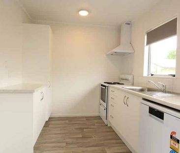 Look inside and be surprised! - Photo 2