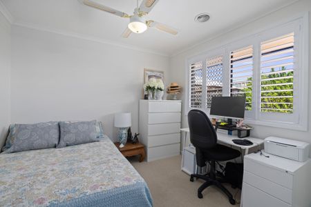 Well-presented 2-bedroom Unit In Quiet Central Location - Photo 4