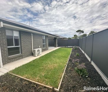 2 Maiolo Crescent, Blakeview, SA 5114 - Photo 1