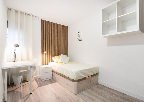 Calle de El Toboso, Madrid, Community of Madrid 28019