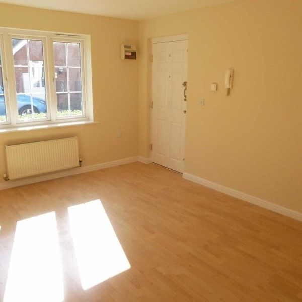 Tyrrell Cresent, Wootton Meadows, Kings Lynn - Photo 1