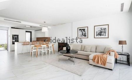 Alquiler de piso en Calle Almogía, 38 - Photo 5