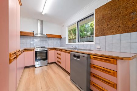 Low Key, low Maintenance Coastal Living - Photo 2