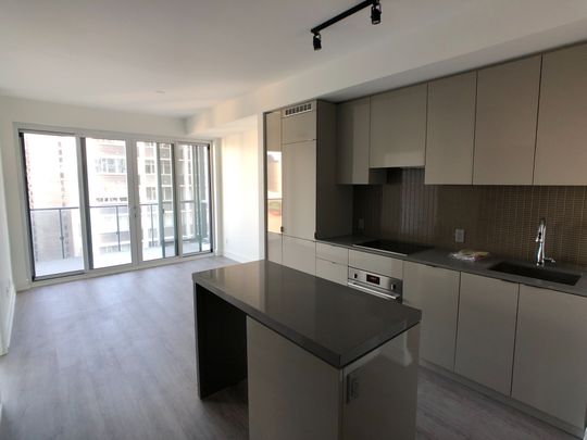 For Lease - 7 Grenville Street Unit# 2006, Toronto, Ontario - Photo 1