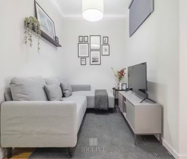 Carrer de Calàbria, Barcelona, Catalonia 08029 - Photo 5