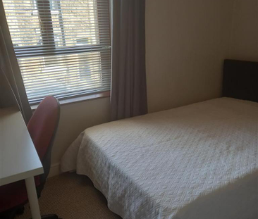 2 bedroom private hall to rent - Photo 1