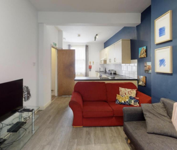 5 bedroom private hall to rent - Photo 1