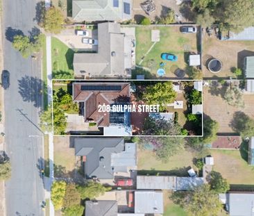 Cozy Family Home In A Convenient Location! - Photo 3
