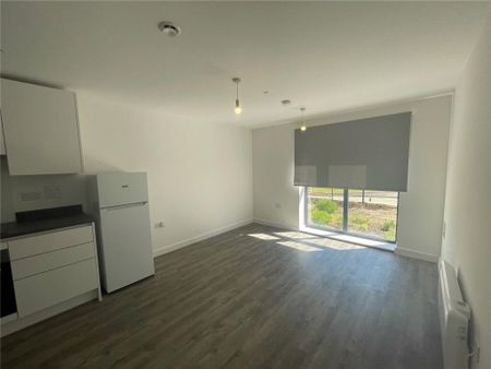 1 bedroom flat to rent - Photo 2