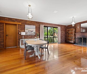 Inviting Character Appeal in a Central Locale - Photo 4