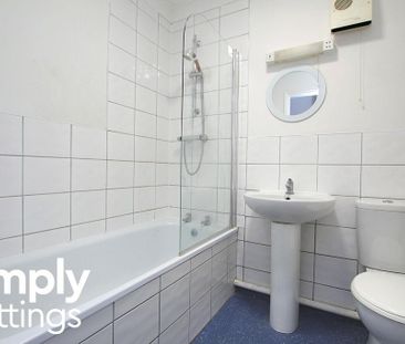 Studio to rent - Photo 6