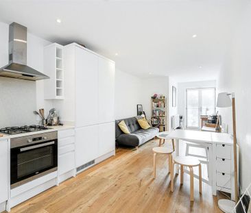 1 bedroom flat to rent - Photo 6