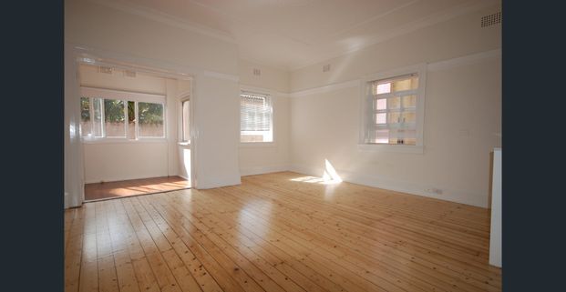 Art Deco elegance and harbour parkside lifestyle - Photo 1